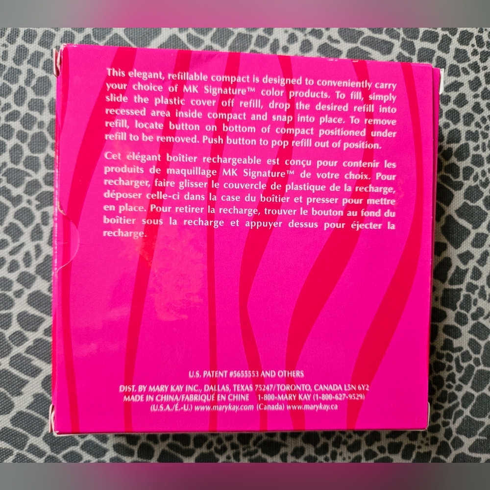 Mary Kay Custom Compact NEW - Picture 2 of 5